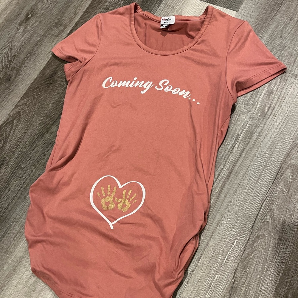 “Coming Soon” Maternity Top - Pink